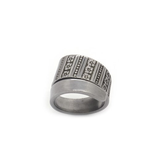 Stainless Steel Swirl Ring